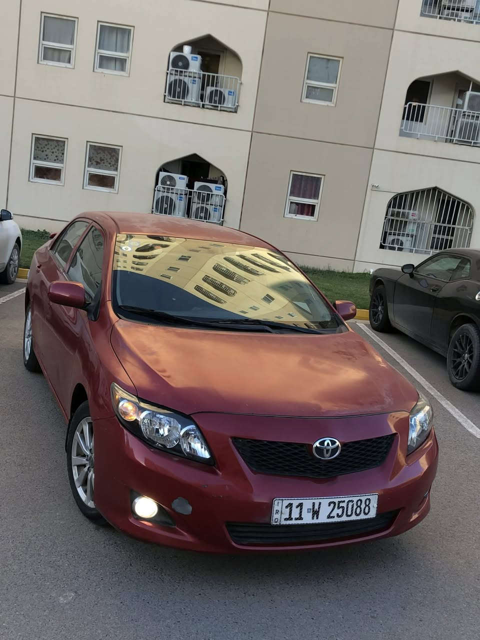 سلام عليكم 
*********** واتساب 
كورلا موديل 2009 وارد امريكي رقم بغداد باسمي ماشية 61 كير مكينه تبريد حاله ممتازه صدرها شويه ينرادله ترتيب تخم تاير نظيف بيع او يفضل مراوس سعرها 93$ بيها مجال للشراي سونار مرفق
