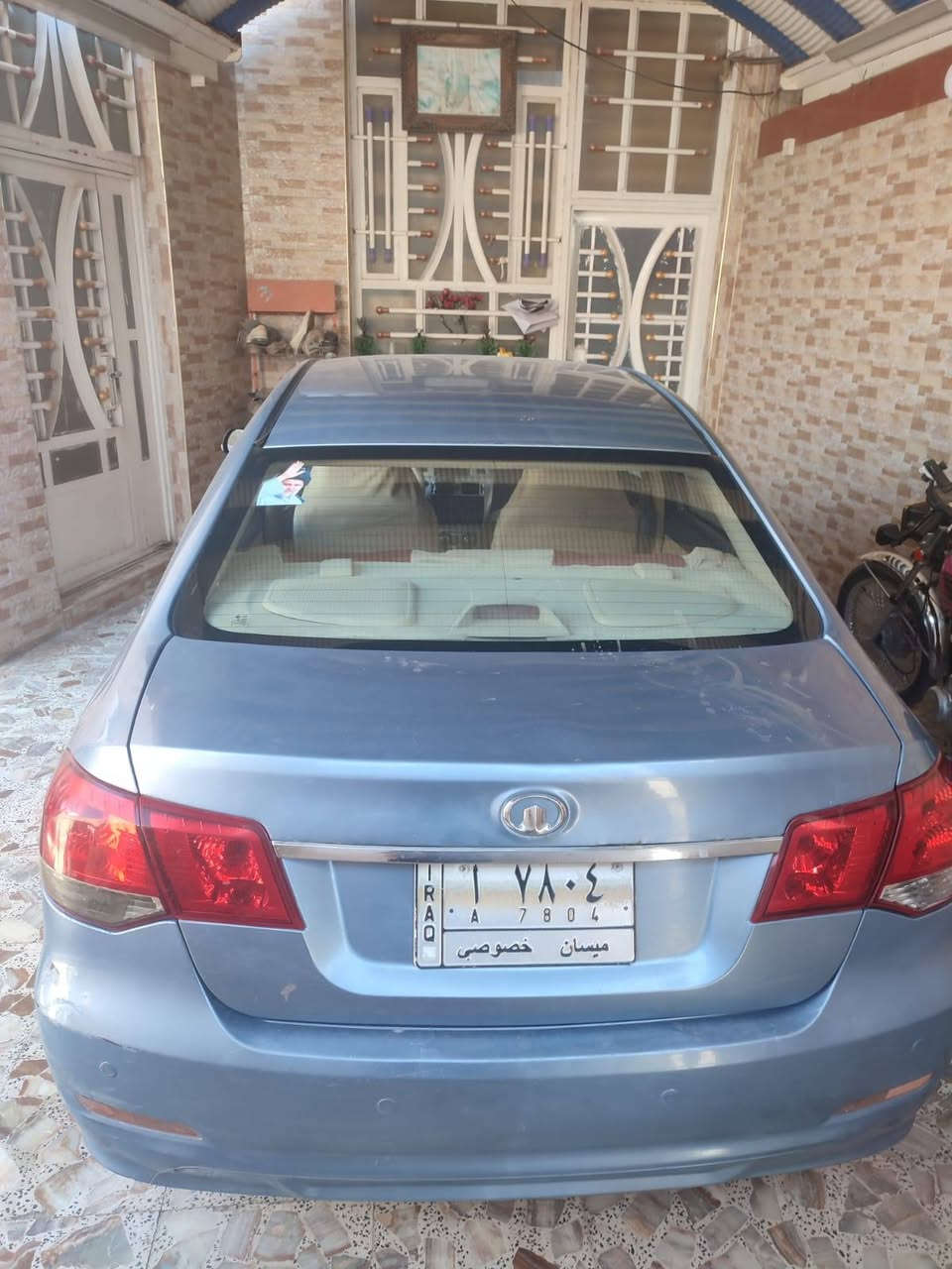 سلام عليكم
سيارة جريت وول
 موديل2012 محرك 1500 
مصبوغه لجمال مع كفاله عامه 
السعر 38 ورقه وبيه مجال بسيط 
التواصل الاتصال + واتساب ***********
