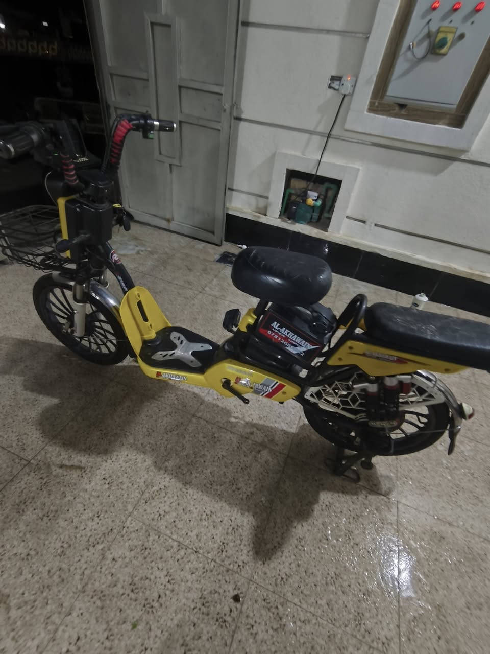 دراجه شحن   بعدهه لُك
مستخدم شي قليل  
سعر 350 بي مجال  بسيط


**إذا كنت صاحب هذا الإعلان وتريد حذفه لأي سبب، رجاءا أرسل رسالة إلى الدعم الفني**