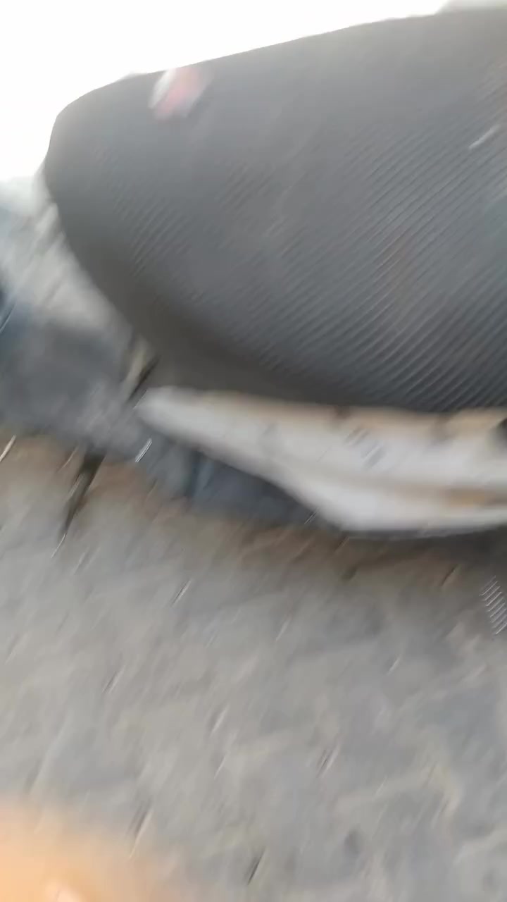 الاعظميه دراجه ماكس ١٤٠ شغاله سلف هندر بس الباتري ظعيف نوبه يشغل نوبه لا دراجه شلعه سرعه قويه كهرباءيات شغاله بس مثل ماقلت باتري السعر ٢٢٥ مكان الاعظميه


**إذا كنت صاحب هذا الإعلان وتريد حذفه لأي سبب، رجاءا أرسل رسالة إلى الدعم الفني**