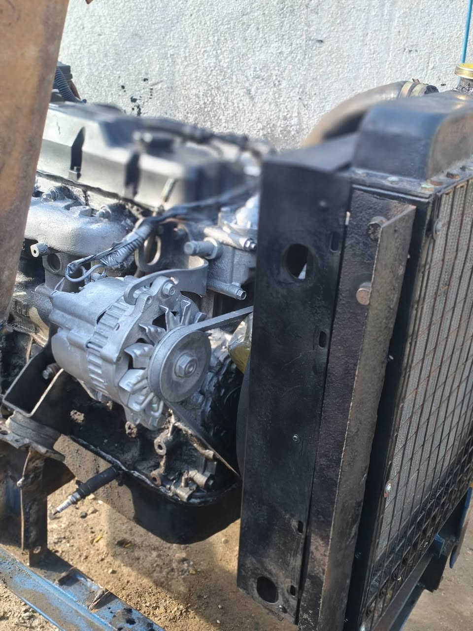 مولده محررك الفين وسبع مئه واحد اربعه ثكالات محرك بنكو لاتبخير ولاصرف راس توليد نحاس مئه ماملفوف جديد 25كيفي 100امبير شاغله تفصص وتاخذهه السعر 12 ورقه وبيهه مجال حك الجيه كربلاء ماموجود عله التواصل رقم ***********
