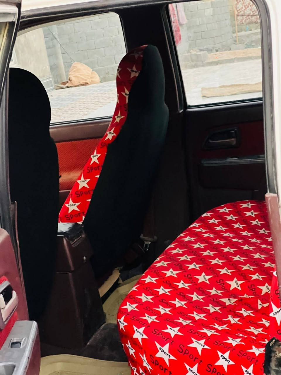 سلام عليكم سياره للبيع موديل 2012 سياره أوتوماتيك رقم قادسيه مشروع وطني سعر 65وبيهه مجال
العنوان البصره قضاء الدير
رقم  ***********
