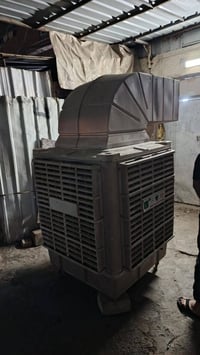 للبيع مستعجل  مكاني شعب سوك شلال  07762080787 واتساب  مبرده ب٥٥٠  ميز ...