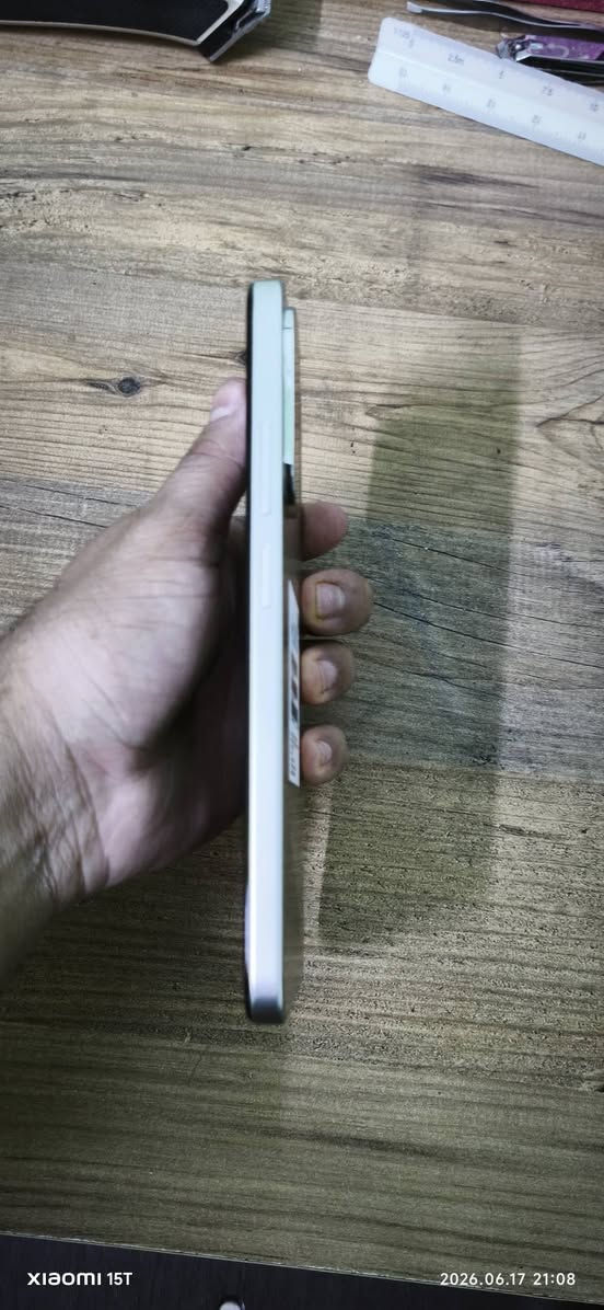 السلام عليكم جهاز بوكو C81برو مستعمل اسبوعين
ذاكره 128 سعره 150 الف وبيه مجال 
توجد خدمة توصيل للمحفظات 
وتساب ***********
