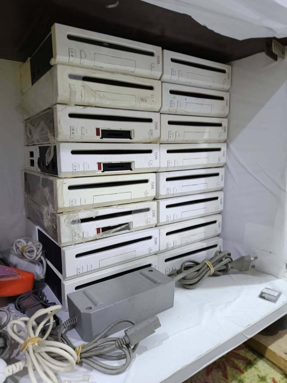 أكبر كمية أجهزة Wii عرض خاص
جهاز كامل ملحقات سعر 35 ألف 
والأقراص من 5 آلاف إلى 15 الف
فقط جهاز 15 ألف 
جملة فقط جهاز 10 آلاف 
متوفر توصيل لكل محافظات العراق


**إذا كنت صاحب هذا الإعلان وتريد حذفه لأي سبب، رجاءا أرسل رسالة إلى الدعم الفني**