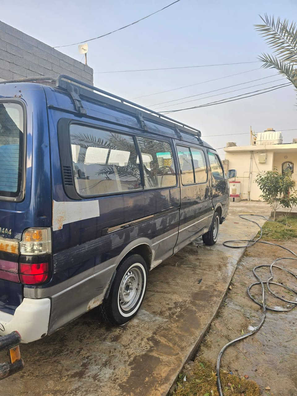 بولارسن البيع سياره مكفواله بس محرك بي خيط بخار بجم بي معجون كدر اشبر موديل ٢٠١٠ منضومه غاز تخم تاير صدر شواصي سنويه لا ٢٩ مصفره هيه مرور بسمي تحويل ثاني يوم سياره ابلاديه قطره صبغ مابيها ***********
