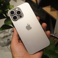 آيفون ١٥ برو ماكس • ٥١٢ • بطارية ٨٩٪