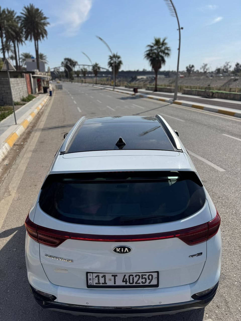 السلام عليكم سبورتج 2019 GT LINE كلين بدون ضرر ماشيه 78 الف كيلو خليجي فول مواصفات رقم بغداد 
سعر 200 
رقم : ***********
