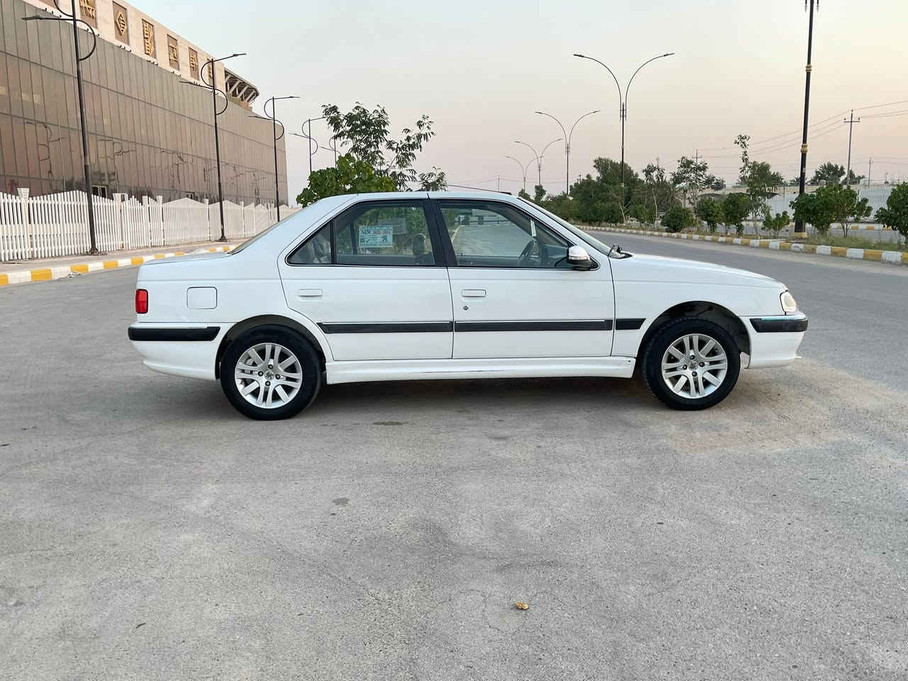 السلام عليكم سعر ٦٢ 
بارص ٢٠٢٢حره سنويه ل ٢٨ انكليزي تحويل مباشر 
ماشيه ١٠٠ الف جاهزه سياره 
مكينه وكير وتبريد.ثلج  تدفئه وحداديه وكهربائيات جاهزه 
بيه صبغ جاملغ خلفي بدون دواخل بس صبغ 
شاشه كأمره لايت زنون مضخم صوت 
سياره جديده وجاهزه وتراي وين مايعجبك ع وضع شركه 
سعره ٦٢
مكان سياره وأبو سنويه بناصريه إسكان الصناعي 
***********
