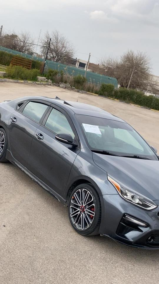 للبيع كيا فورتي gt 2021
سياره وضع شركة ماشية ٦٤الف 
سيارة فول ١/١ بس كير عادي وحادث جداً بسيط ربع جاملو بارد قطره مصرف ما تحتاج محرك كير طخم كله بشرط ما مفتوح 
 بصمتين وحتى كتلوكات الشركة موجودين
للتواصل:*********** 
السعر. 132$وبيها مجال
