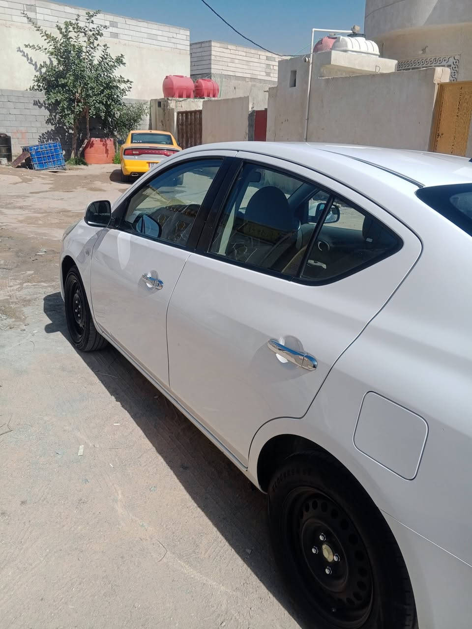 نيسان سني مديل 22 هندي كفاله عامه سياره ماشيه 85 رقم اربيل باسم شركه تحويل وكاله السعر113 مكان البصره ***********
