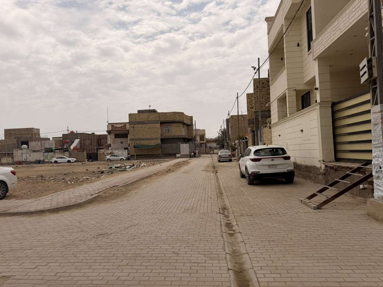 عرصة  للبيع 🛑  
المنطقة :  ديوانية . العسكري الأول 🚩
اقرب نقطه داله : مقابيل مدرسه الجمهوريه 

المساحه :100متر/مقابيل متنزه 
الواجه؛5
          
             ((طابو صرف )) 
 

🔼🔼🔼🔼🔼🔼

.............
للاستفسار
     مراجعة مكتب رسول الوزني للعقار   شارع اسواق طيبه 
//////////////////////////////
 للمعلومات ولمزيد من التفاصيل ⬇️
       مراسلة الصفحة

***********
