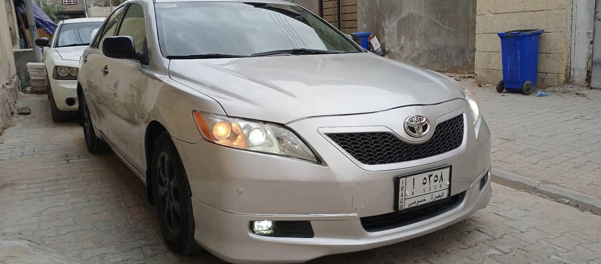 كامري لون سلفري موديل 2007مواصفات السياره تحكم ستيرن شاشه لمس كيراوتوماتك ويل كب اسود حساسات  وكامراه خلفيه محرك وكسر مكفولات السياره جاهزه كلش مابيهه اي نقص السنويه باسمي رقم بصره اربع ارقام مميزه السعر 98 وبيهه مجال رقم التلفون ***********العنوان بصره الجزائر قرب جامع اولاد عامر
