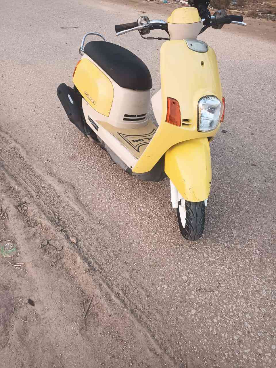 السلام عليكم 
ماكس بوليس للبيع مديل2009
كابريتر دراجه صالها 3اشهر من طالعه من وكيل 
ترايك وين متريد محركها مكفول 
ماشيه43983 دراجه كلها ختم واحد 
ماخذها ب مليون وميتين 
اريدها ب مليون وبيها مجال
مكاني نجف كوفه للأستفسار واتساب 
***********
