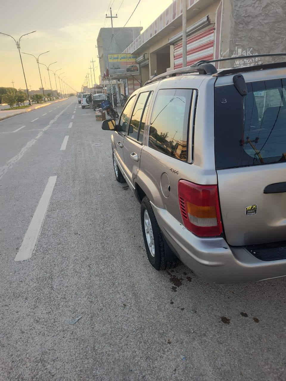 سياره جيب شيروكي للبيع محور مكينه فيفتي 3000 موديل 99 سياره خير من الله جاهزه  مكان السيارة سعر السياره 55 وبيها مجال بسيط واسط قضاء بدره *********** غير متواجد على الفيسبوك مكلف بل نشر
