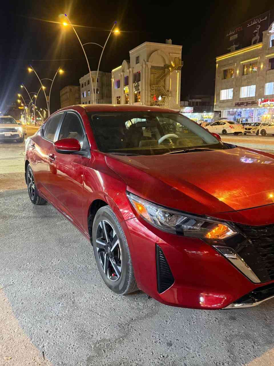 السلام عليكم 
نيسان سنتره موديل 2024 وارد امريكي 
ماشيه 4000 فقط زيرو يعني
فول ماعنده الفتحه كلش جديده السياره دخول جديد 
تترقم جميع المحافظات عده الاقليم 
بيها جاملغ وبنيد شغل درجه اوله وشويه صبغ بل باب الباقي كفاله عامه 
عنواني البصره الزبير 
الرقم ***********
السعر 126 الزبير, البصرة
