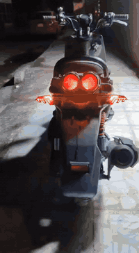 سلام عليكم سكنس جبلي للبيع دراجه مال رمبة صار3اشهر من نازلة دراجة مامفتوحة ابد سعرها واحد و100وبيها مجال عنوان بغداد الحسينية راشدية ***********
