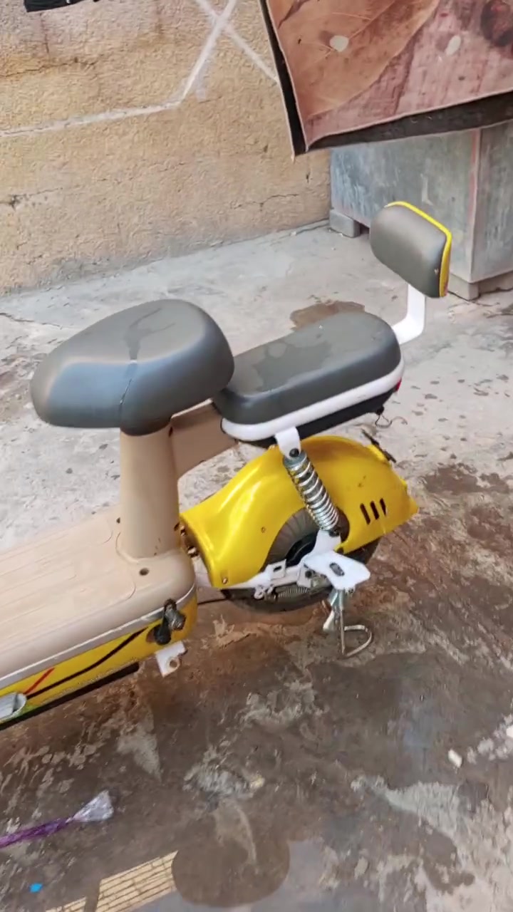 دراجه شحن حجم 14نضافه فول بصمه وسويج وكرت 3سرعات قفل تاير بلوتوث كلها شغاله سعر 250قفل مشتل شارع لمطبك ***********
