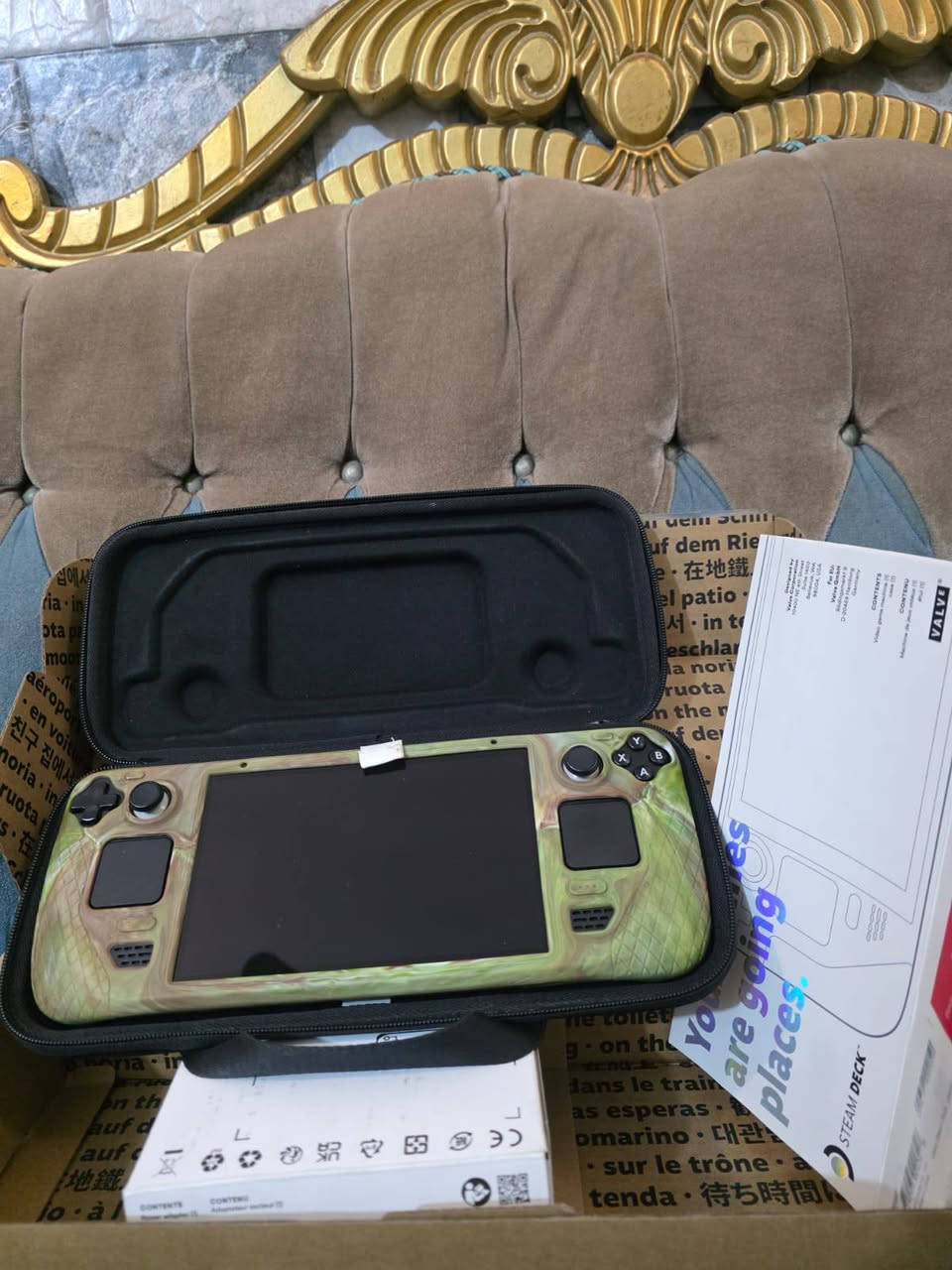 ستيم دك اخو الجديد ما مستخدم قليل واحد تيره جاهز من كلشي للبيع السعر 500وبي مجال حك الجيه مو شراي لا تعبني مستعجل على بيع مكاني بغداد الحريه ‏‪***********‬‏
