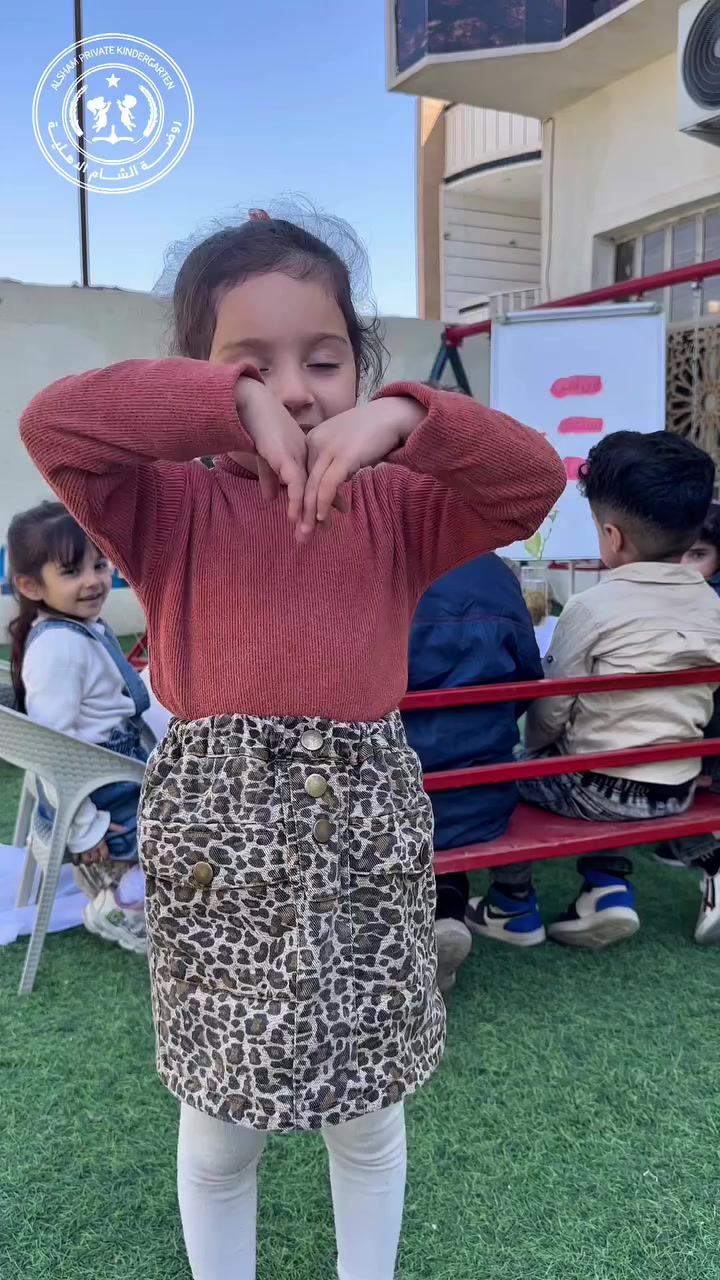 صنعت لكِ كتاباً من كل يوم قضيته معك كل صفحة تحكي حكاية حب وامتنان. كل عام وأنتِ النور في حياتي، يا أمّي❤️

📍 العنوان / الجغيفي الثانية - قرب افران النعيمي - جامع صفوة الرحمن
📞 للتسجيل والمراسلة ***********
