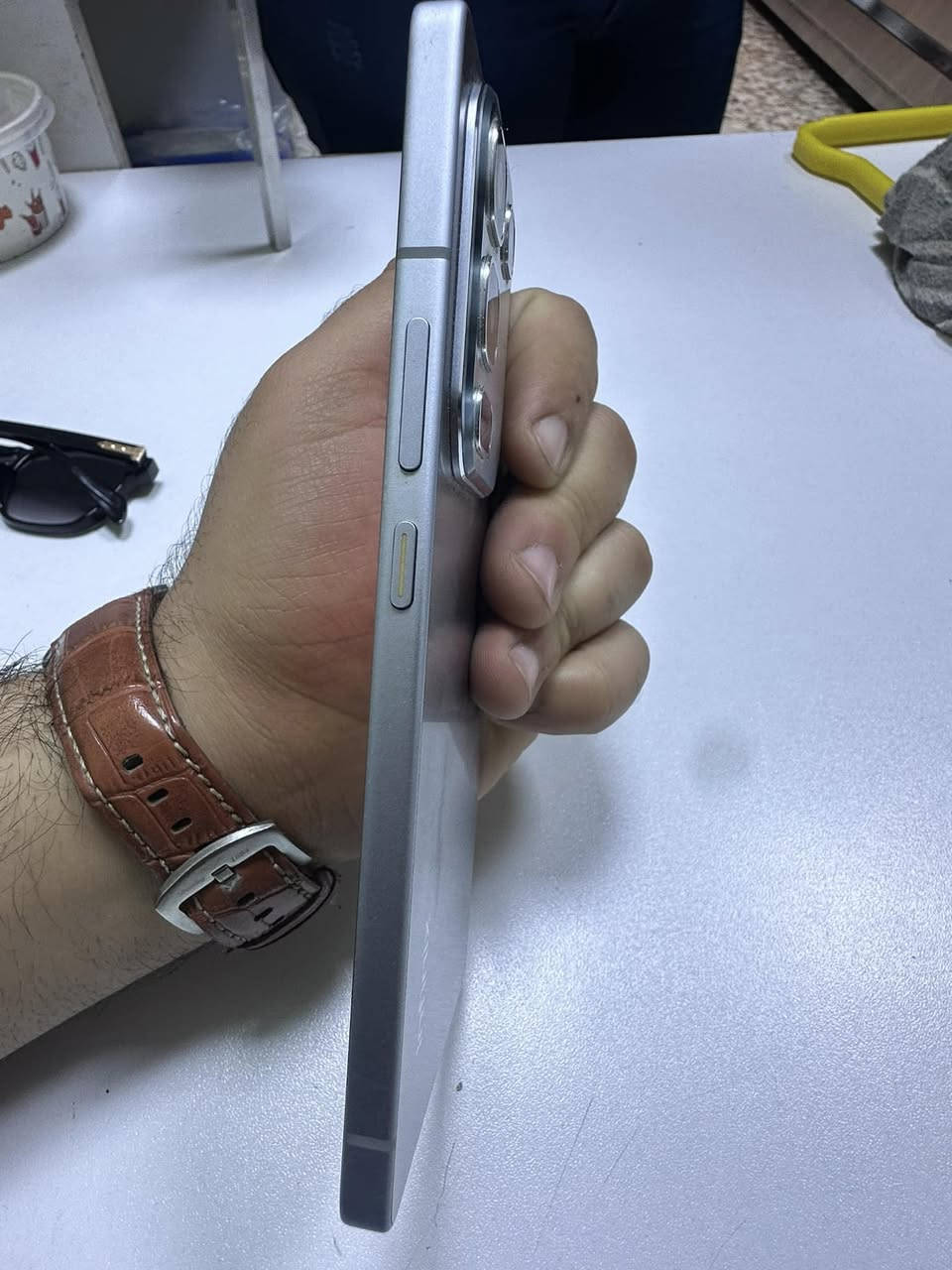 السلام عليكم 
انفنكس 50 برو ذاكره 256 جهاز جديد غراضه كامله صارله تقريباً شهر. من ماخذه كلش نضيف بيع او مراوس ب ايفون شعندك نزل 
***********
275 وبي مجال
