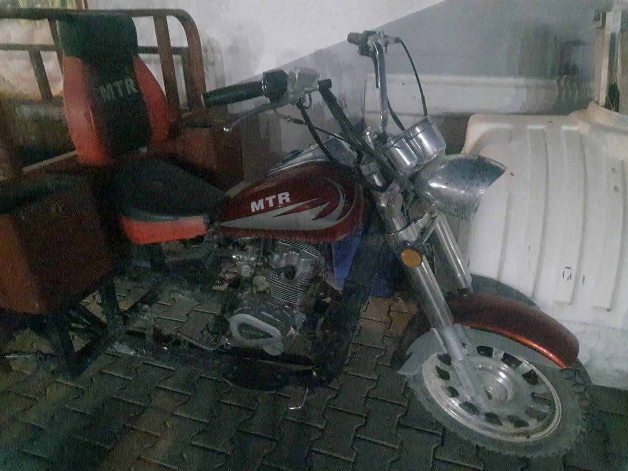 سلام عليكم ستوته موديل 10البيع رقم اسود راعيه موجود سعره مليون ونص وبيه مجال مكان نجف***********
