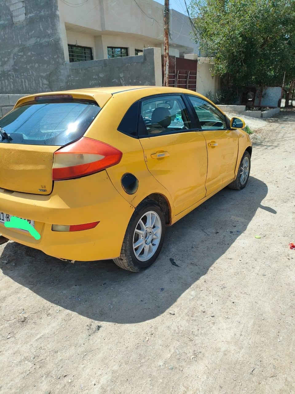 سياره شيري فلاوين موديل 13رقم بغداد سنويه ل2030مصفره مرور وهيئه سياره تخم تاير مشط جديد باور جديدرقم انگليزي مكينه كورله90 قديمه بيها مجفته جديد السعر 28/غير متواجد ماسنجر المكان بغداد ابو غريب رقم/***********
