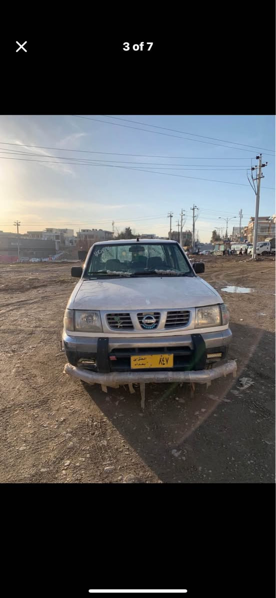 پیکاب نیسان ٢٠٠١تەبرید و پاوەر ***********

پەک چەمەلەخی بۆیاخە لەگەڵ یەک بست لە دەرگای سەکنی وردە و مردەی هەیە 

بە شەرتی گێر و مەکینە و هەموو شتێکی ناو و داژبڵ و کاملی زۆر بە تازەی ماوەتەوە سەیارەکە بێ تەقە و ڕەقە و توند و تۆڵە 

ئارم پلاستیکی سلێمانیە 

بەس واتس ئەپ و ڤایبەرم ئیش ئەکا

*********** السليمانية, العراق
