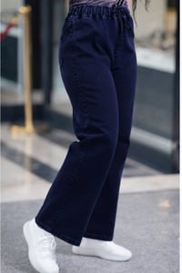 جينز بوت كات • كمر لاستيك • مقاسات ٣٨-٤٨