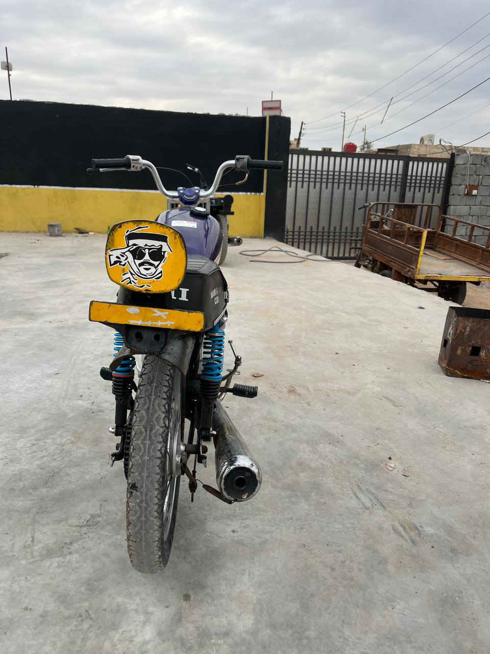 سلام عليكم دراجه انتنس بدل بس ولفات نهضة شك شك سعر 375 وبيه مجال مكاني الهارثه رقم ***********
