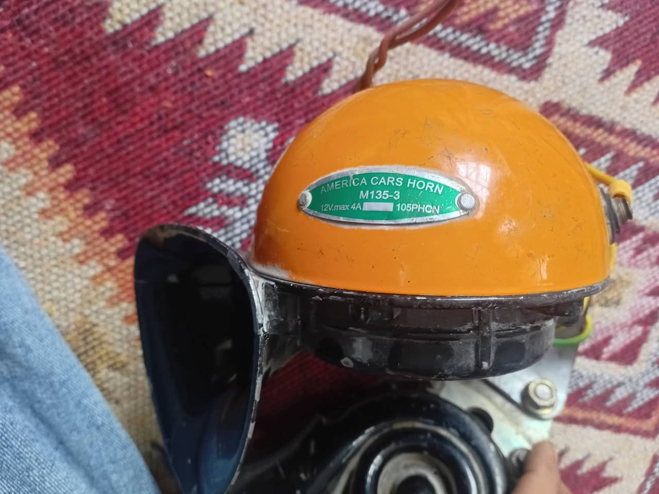 السلام عليكم 
 زوج هورنات طاط  يوگن أمريكي اصلي نضيف بس بي تك مبدل البوق مالته  مثل ما واضح بالصور  السعر 140 الف وبي مجال 
العنوان بغداد المشتل قرب المركز التمويني ( التجاره)  
التواصل على  خاص او الاتصال على الرقم ⬇️
       *********** واتساب متوفر
