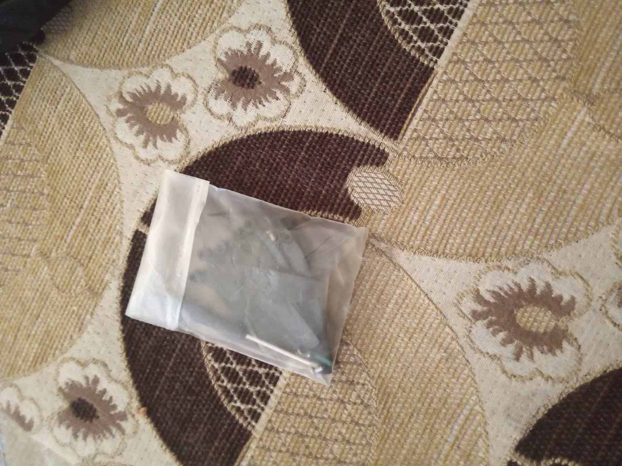 السلام عليكم البيع درون L200برو ماكس درون شغاله مابيه شي فقط ماطور الكامره انكطمن وهوة كام يجرخ كالو ختلف سنتر واحد كال دشالي درون اثنين بطاريات حساس مانع اصطتدام درون فحم فحم بس شغاله مكاني نجف الاشرف المشخاب ناحيه القادسيه *********** بي واتساب أو خاص موجود
