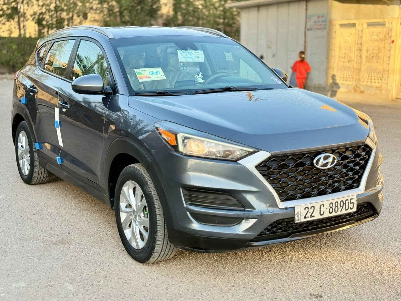 #توسان (2021)
فول عدا الفتحه
وارد أمريكي حادثها جاملغ فقط 
سيارة نظيفة وجاهزه من كلشي
بصمة تشغيل
مكينة 2000
شاشة 
كامرة خلفية
كرسي كهرباء
كشنات تدفئه تبريد 
رادار توقف ذاتي 
تحديد مسار 
فورويل درايف 
سايد بريك دكمه 
داخل ابيض
اوتو هولد 
رادار امامي 
3 انضمة قياده  
شاشه كبيره وكامره دوار 
قطعتين تبريد 
تحكمات ستيرن 
وبيها بعد مواصفات 
مكاني بغداد الرصافه  
رقم اربيل جديد وبسمي تحويل وكاله ثانيوم 
#السعر ورقه 163 وبيها مجال 
#للاستفسار ***********
