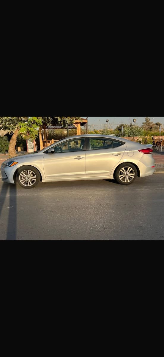 🔴مكلف بل نشر رقم صاحب السياره موجود🔴
السلام عليكم…
السعر 118 وبيها مجال بسيط
النترا 2018 وارد امريكي 🇱🇷
نص فول … داخل لونين 🔘🟡
محرك حجم 20 و كير 🏧صدر امامي خلفي كله شرط ..
كوبون بانزين بيها …
رقم وسنويه وهزه جديد الى 2030  تحويل مباشر…
الضرر جاملغ الخلفي اليسار وقبغ صندوق مبدل اصلي وبيها  داخل شي قليل بل بدنه الخلفيه والباقي كله لبل واحد وبدون صبغ …
موجوده بل موصل ..
رقم صاحبها ‭0782 699 1218‬ /اتصال وواتس اب
