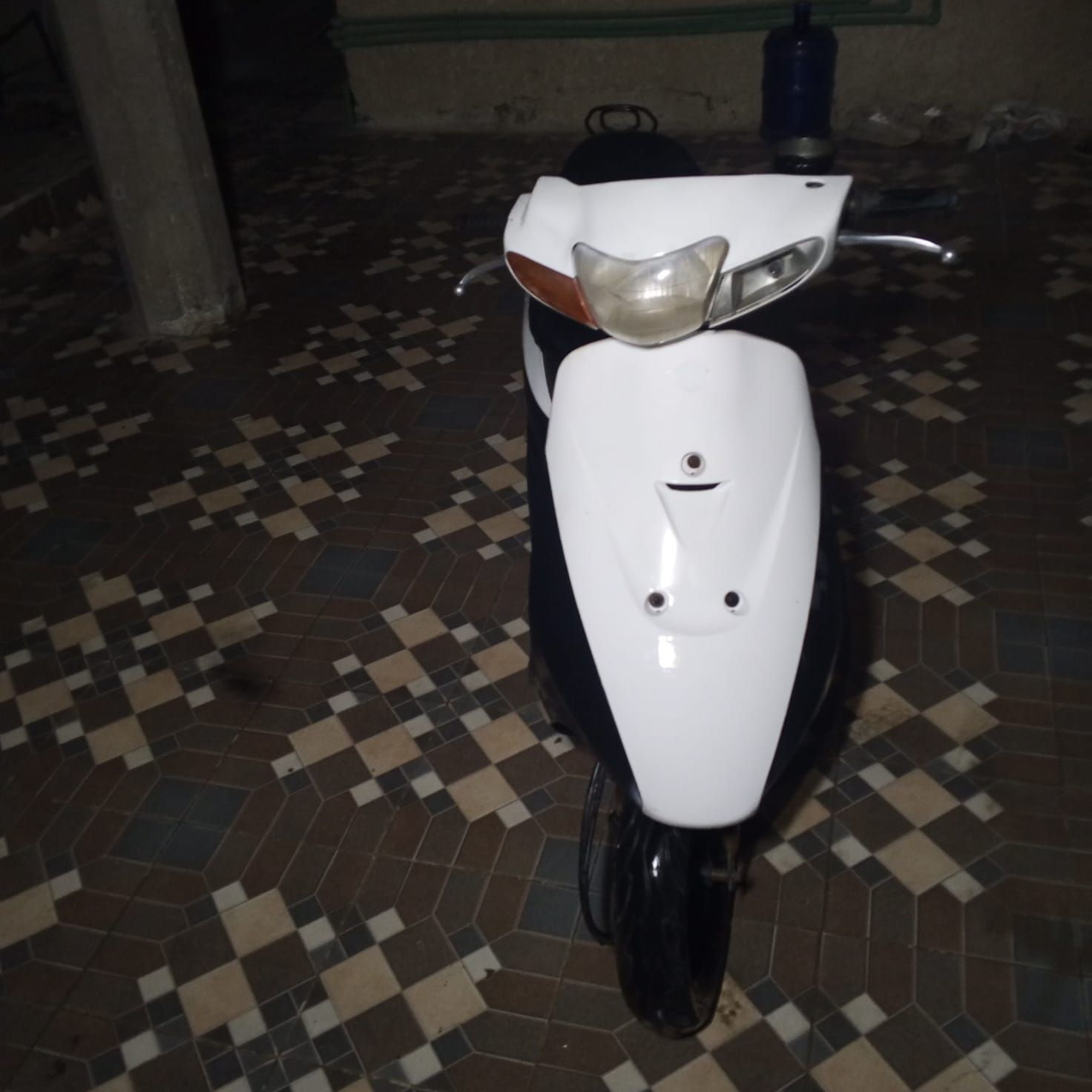 سلام عليكم دراجه سو سوكي ياباني 60خبط دراجه اتخبل اشاير اكلوب امامي بك لايت تخم تاير كهربائيات كله شغاله سلف هندر دراجة عوزه باتري 
المكان بابل بكرلي السعر 325وبيه مجال


**إذا كنت صاحب هذا الإعلان وتريد حذفه لأي سبب، رجاءا أرسل رسالة إلى الدعم الفني**