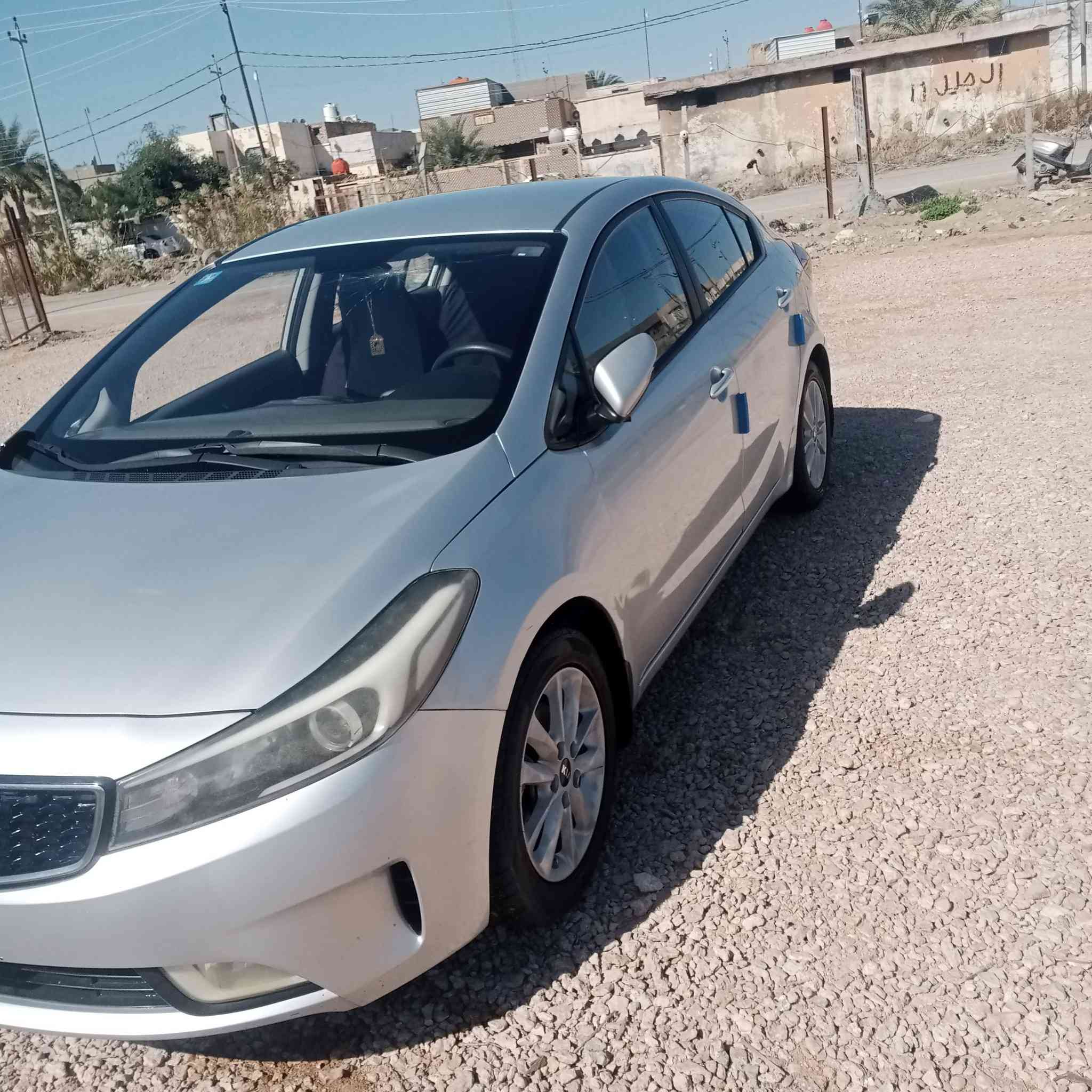 السلام عليكم سيراتو خليجي 17 مواصفات تحكم استيرن مري شفط اشاير مري شاشه كامرة ويل كب محرك كير سياره مال جناي بسمي مداور ثاني يوم شراي يتصل ***********
