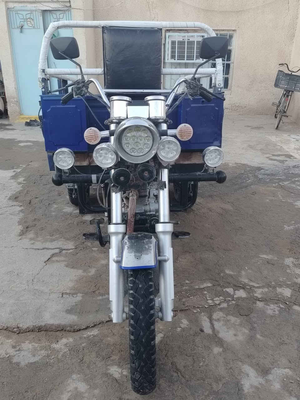 السلام عليكم ورحمة الله وبركاته
ستوتة للبيع موديل 2016
اوراق كاملة
ستوتة ما ناقصه اي شي
السعر :- مليون ونص
الرقم ***********
المكان كربلاء الحسينية.
