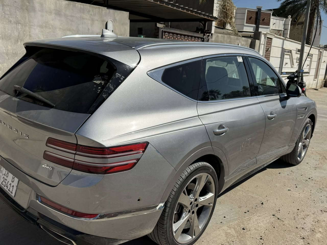السلام عليكم 
جينيسس GV80 /2024
وارد امريكي 
حادث خلفي مبدل بيها دعاميه فقط نفس اللون السياره مابيها ولا قطرة صبغ بيها   ( بدون ايرباك )
السياره فول مواصفات 1/1 
ماشيه السياره حالياً 15000 ميل 
السياره داخله على كتاب الشهداء الشهيد ابن خالي والسياره بأسم خالي رقم بابل 
السياره بلاديه كل نقص مابيها 
دخول جديد 
العنوان بابل المسيب حي المعلمين 
السعر خاص فقط 
الاتصال واتساب 
*********** سجاد
