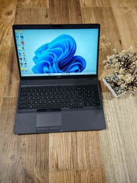 ديل ٣٥٤٠ • كور i7 جيل ٩ • رام١٦/SSD٥١٢