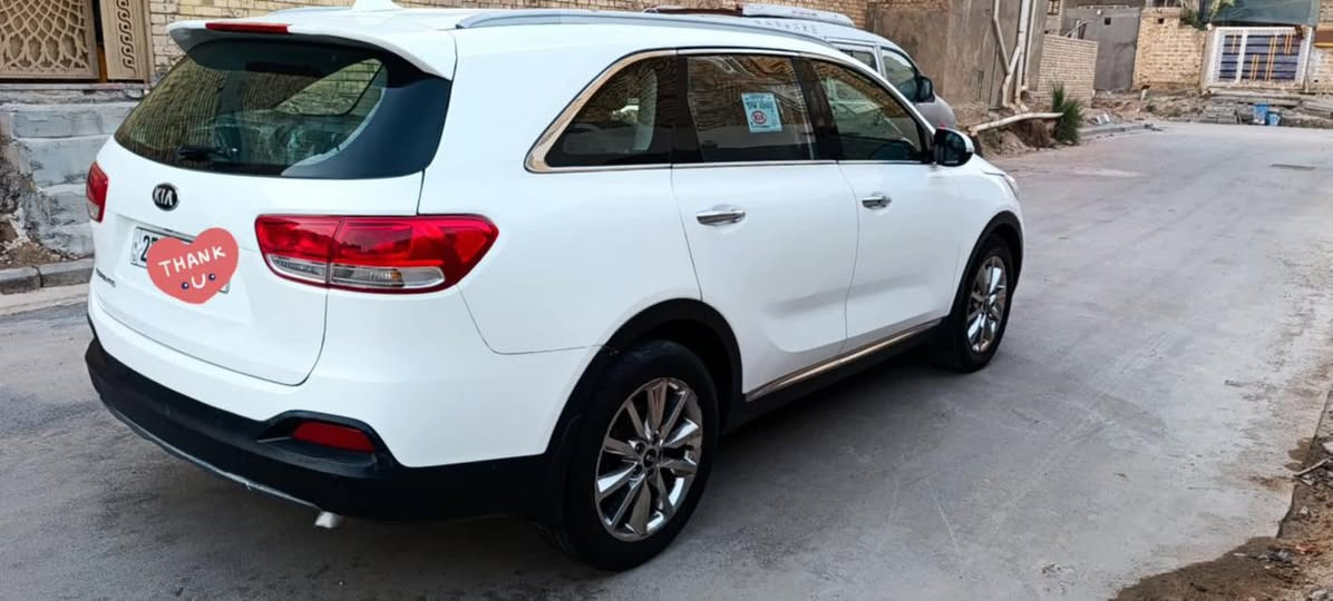 سورنتو ١٦ بيهة بابين مبدلات صفحة اليسارة مصبوغة عام ابيع شوف العين كفا كص شاصي لغود اصوليات بسمي سيارة جاهزة نصبتهة حلوة سيارة خير من الله خليجي ستة سلندر بصمة تغيل عن بعد تحكم جهتين هواي موصفات.  سبعة راكب مكاني البصرة جبيلة *********** السعر ١٦٢ وبيهة مجال

