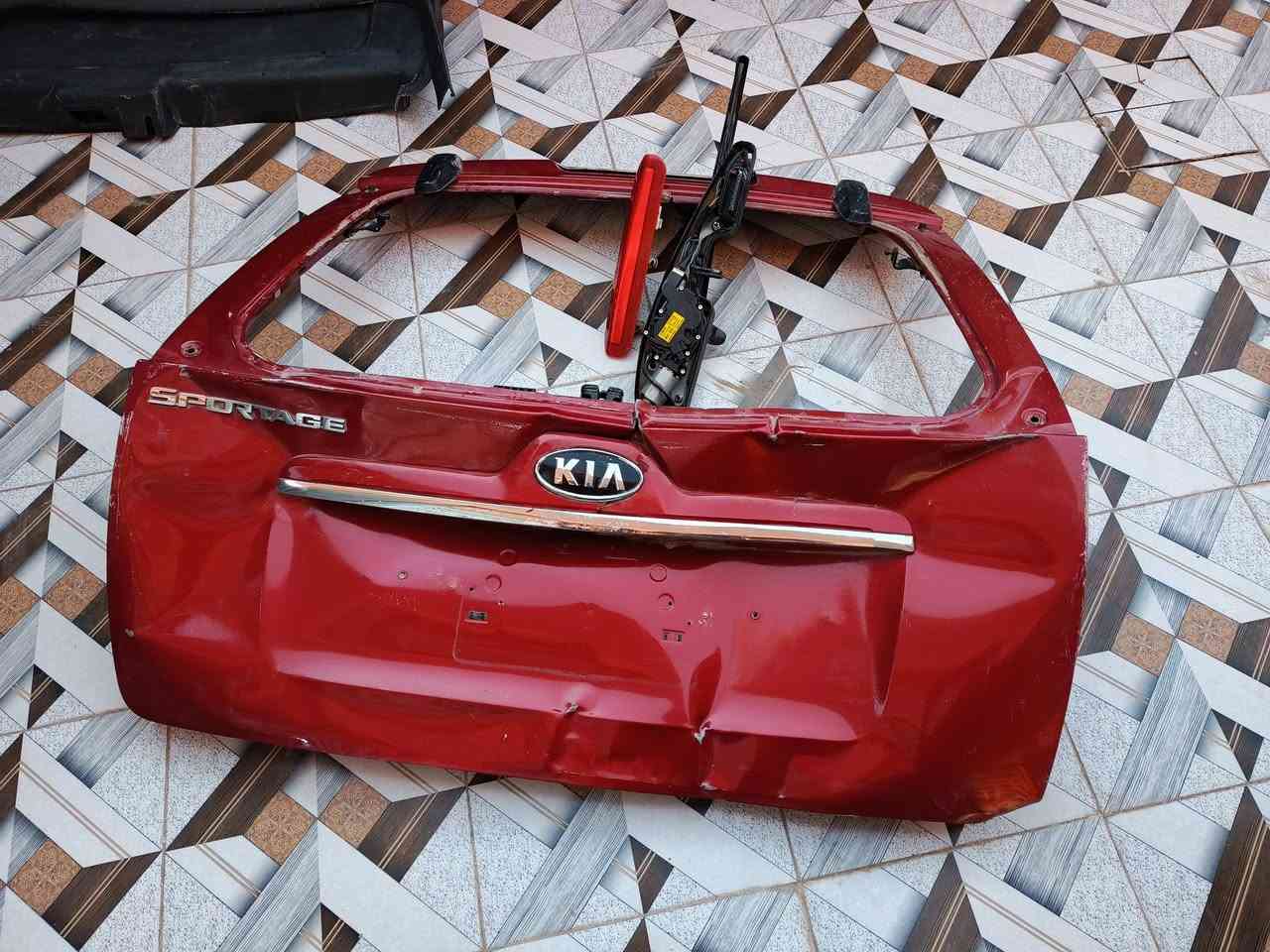 سلام عليكم غراظ جنطه وغراضه وياها مال كيا سبورتج سعر على تصال ***********
