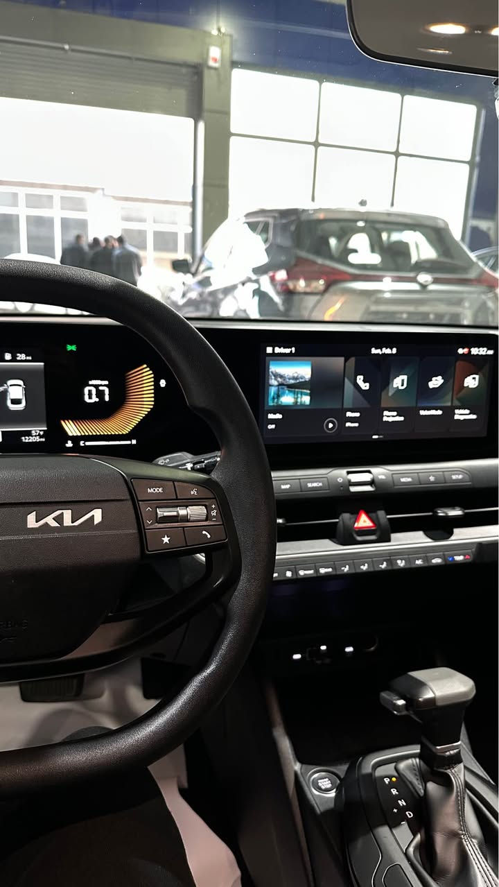 K4 
2025
12 الف مايل ماشية 

‎بصمة ابواب
REMOTE START : تشغيل عن بعد
‎شاشة دشبول ديجيتال
‎شحن وايرليس
‎كاميرا جانبي
‎كاميرا خلفي
AUTO START : اوتو ستارات
AUTO STOP : اوتو ستوب
‎رادار امامي (تحديد مسار)
‎رادار جانبي (نقاط عمياء)
‎رادار خلفي (التحذير من الاصطدام)
‎حساسات 360°
‎حساسات امامي
‎حساسات جانبي
‎حساسات خلفي
‎كشنات كهربائي
‎كشنات دفئة
‎تحكم استيرن
‎استيرن كهرباء
‎استيرن دفئة
‎تبريد لمس
‎تبريد مركزي
‎مراء شفط كهربائي
‎صندوق شفط كهربائي
‎لايتات ليد عدسة زينون 
السعر : 175$ ورقة و مجال 🔥

*********** 
Duhok أربيل, العراق
