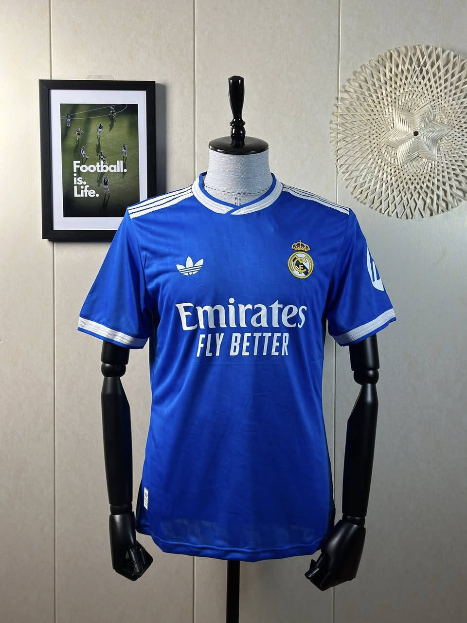 عندي درازن نسخة لاعب اصلي تايلندي للبيع
مشكل كل اندية الكبار في اوربا
 موديل ٢٠٢٦
سعر الدرزن ٦٦ الف


**إذا كنت صاحب هذا الإعلان وتريد حذفه لأي سبب، رجاءا أرسل رسالة إلى الدعم الفني**