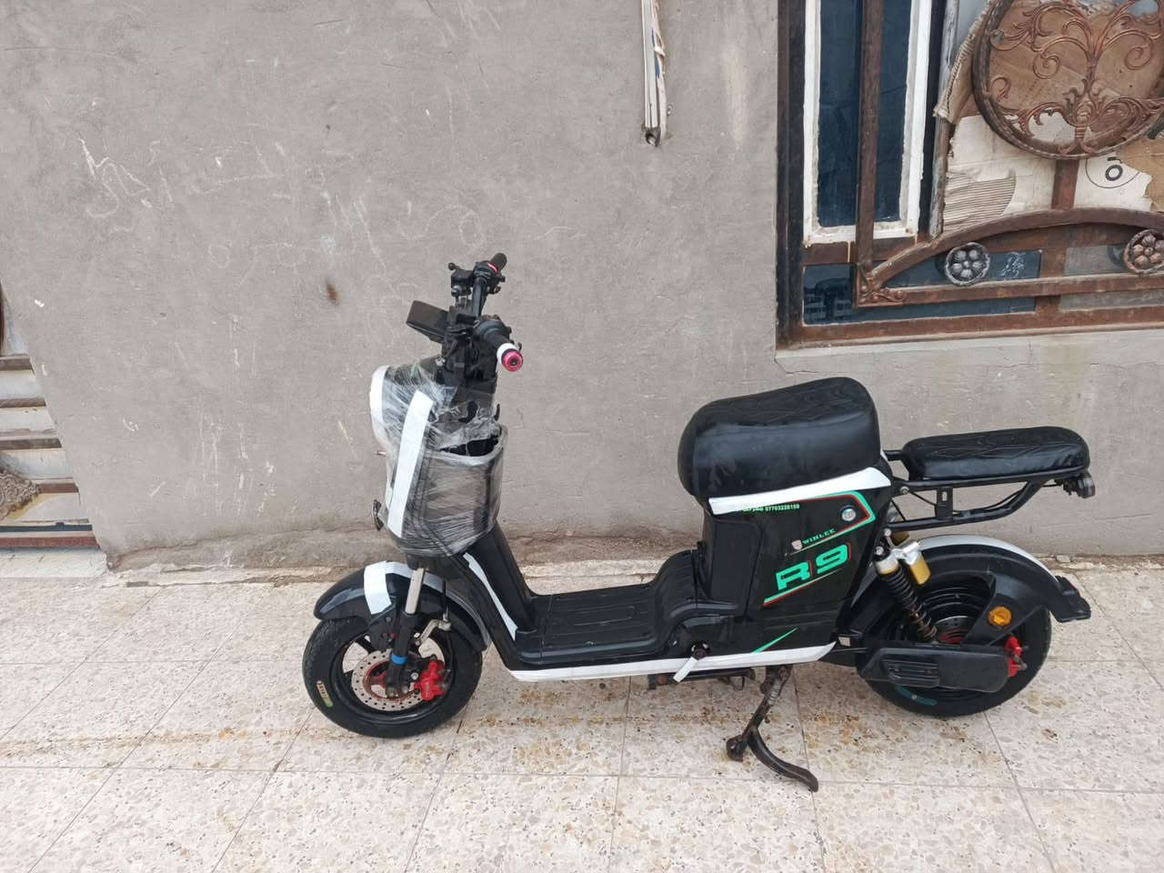 سلام عليكم دراجه شحن للبيع نضيفه مديل 25 بطارياته جديده بطاريات 22 امبير جدد شرط الفحص    الدراجه كله شغاله السعر 350مكاني بصره الطويسه قرب فلكت العروسه ***********
