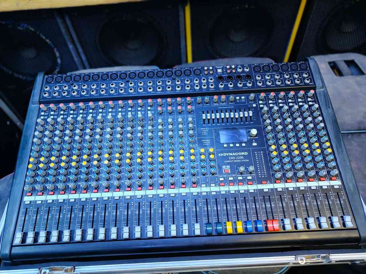 داينكورد 2200الاصلي الاماني الدرجه الاولى  كفاله من تصليح والعطل برغي ما مفتوح الجهاز اخرس معه الراك جهاز اخو جدد نظيف كلاش 
***********
