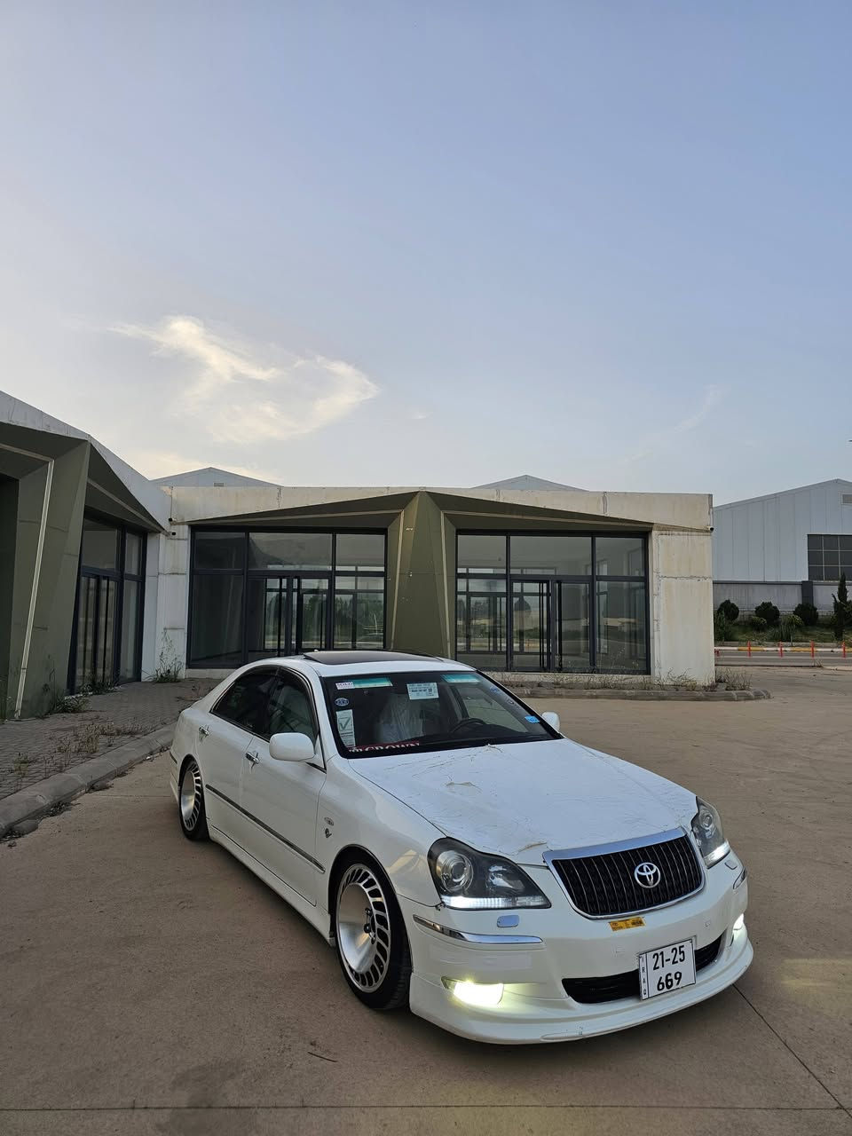 سڵاوی خوای گەورەتان لێبێت   
ماجێستا ٢٠٠٧  ساخ ساخ 
فول فول فول 
سەیارەکە بیانو بڕە زۆر تازەیە کامل مەسرەفی تیا کراوە نەقسی نییە بۆ ٢٥٠ مەگەڕێ 
کامل سپۆڕت کراوە 
ABS بیلادییە بەشەرت 
٥ دوگمە  فول 
سڵایت ٥ بەسمە بەسمە ڕەساسی 
سوکانی کارەبای  سوکانی حەیزەران سوکانی لێکززە ڤۆلیۆم 
کامل کوشن جڵد کوشن هیتەر کوشن کارەبا کوشن غەزن 
سەلاجە مەرکەزی 
٣ پەردە بیلادی
کامل کراوە بە ساج مەلەکی زۆر تایبەت و دەگمەن 
حوڕی بیلادە سەیارەکە زۆر نەرمە وە زۆر نزم تر دەبێتەوە 
کامێرا شاشە DVD کوشن هیتەر 
کامل سپۆڕت کراوە 
تەیەو ویلی مایباخی لەسەرە دەرەجە ١ 
چاڵ شوخت هیچی تیا نییە 
تازە سمارتەو پۆڵیشو حەمامی vipبۆ کراوە 
بەشەرتی دارو بەرد 
زۆر تایبەت 
بۆ نرخی 82 گەڵاو معمەلەیە برایانە
گۆڕینەوەش  دەکەم لەسەر دڵ گرتن
ژمارەوە ***********
لەخزمەتام 
شوێن سلێمانی
