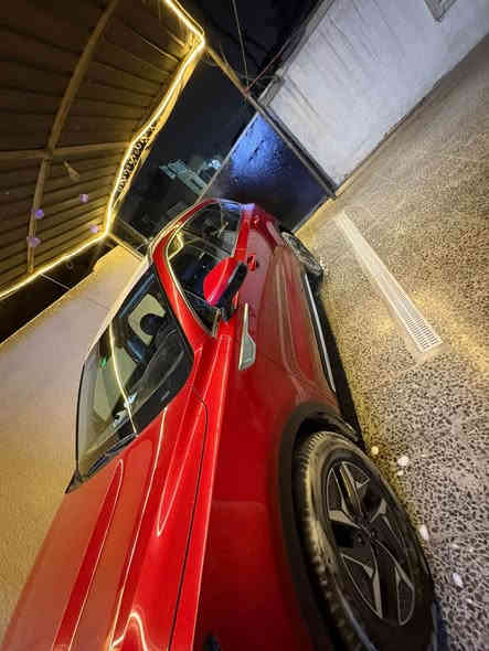 السلام عليكم سورنتو 2022 EX هايبرد وارد امريكي
رقم بغداد باسمي سياره 

 المسافه المقطوعه  : 33 ميل
حجم المحرك : 1600 تيربو

حادث السياره : كلين كلين كلين ربع الدعاميه فقط اليمين

     

مواصفات 

بصمه
كشنات جلد
ويل كب
كشافات
تشغيل عن بعد 
حساسات خلفي امامي
شحن وايرليس
رادارت 360
بصمة ابواب
هند بريك بصمه
اوتو هولد 
هيترات بالكشنات
قطعتين تبريد 
لايتات لد + بكلايت لد
كشنات كهرباء 
جنطةكهرباء
7 راكب VIp
كير ماوس

السعر : 260 و بيه مجال للطيبين 
☎️ *********** مكان السياره بغداد 
بيه وات ساب بغداد
