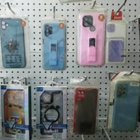 ٣٠٠ كفر • ايفون • توصيل