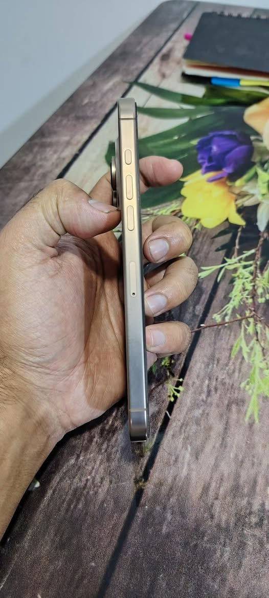 � للبيع iPhone 16 Pro Max – نسخة الشرق الأوسط

* السعة: 256GB
* اللون: Desert Titanium (الصحراوي)
* نسبة البطارية: 99%
* داخل الضمان ماستر (متبقي 3 أشهر)
* الجهاز نظيف جداً واستعمال شخصي 
* كارتون موجود مع جميع الملحقات الأصلية
* لا يوجد أي عطل أو ملاحظة
* تجي تفحص بأيدك 

💰 السعر: (1475 قفل )

📍 الموقع: (قرب جزيرة بغداد السياحية)

للاستفسار خاص


**إذا كنت صاحب هذا الإعلان وتريد حذفه لأي سبب، رجاءا أرسل رسالة إلى الدعم الفني**