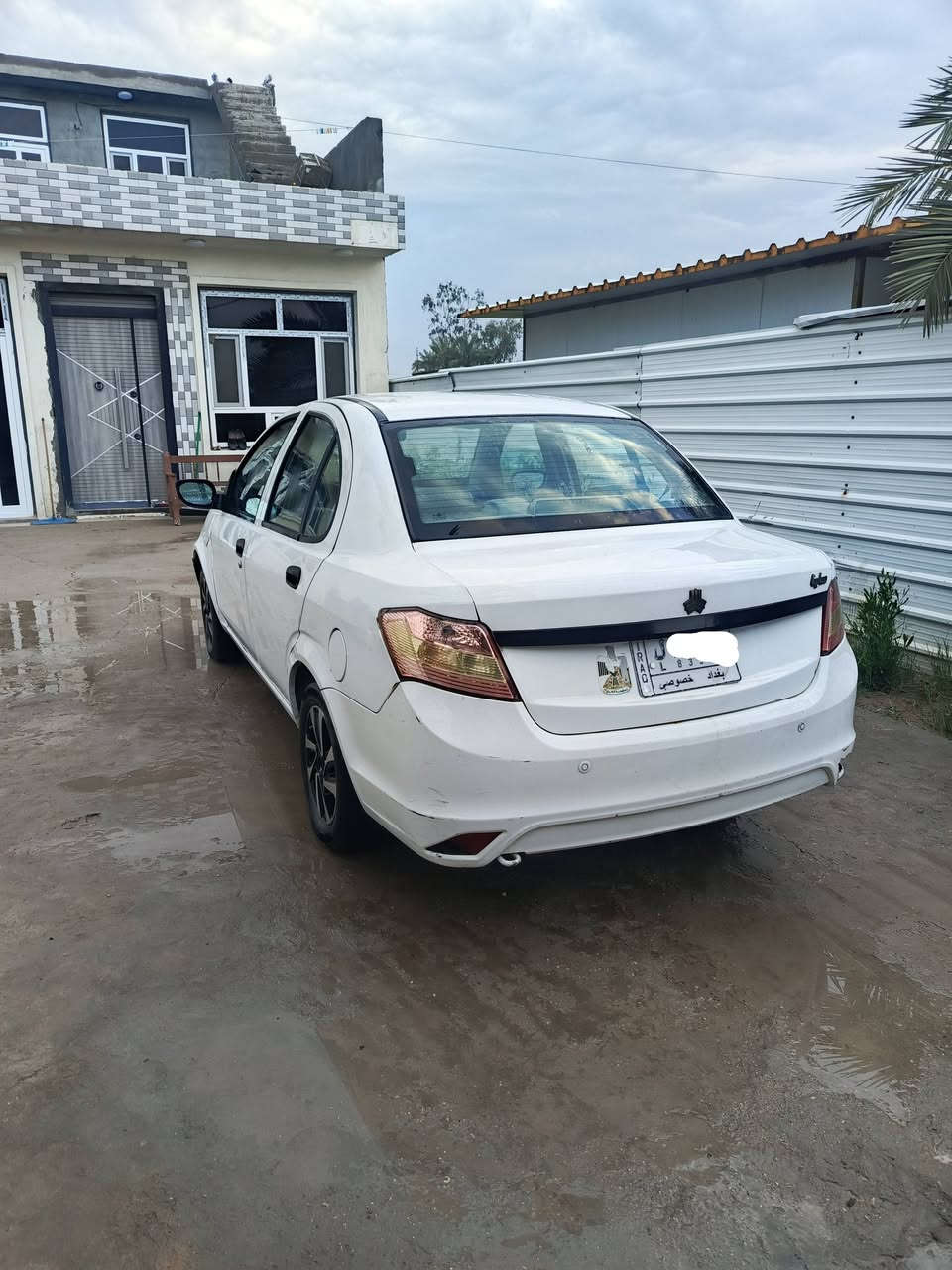 السلام عليكم من رخصه الادمن ساينا للبيع موديل 2020 رقم بغداد الكير والمكينه نضيفه الداخل نضيف 100% الكشر مثل ما موضح بلصور بيهه طخات تدفئه وتبريد ثلج السياره بأسمي محجوزه للمصرف باقي عليهه شي بسيط اني اتكفل بلتسديد وبأي ضمانات السعر 52 وبيهه مجال للشراي مكاني بغداد ***********
